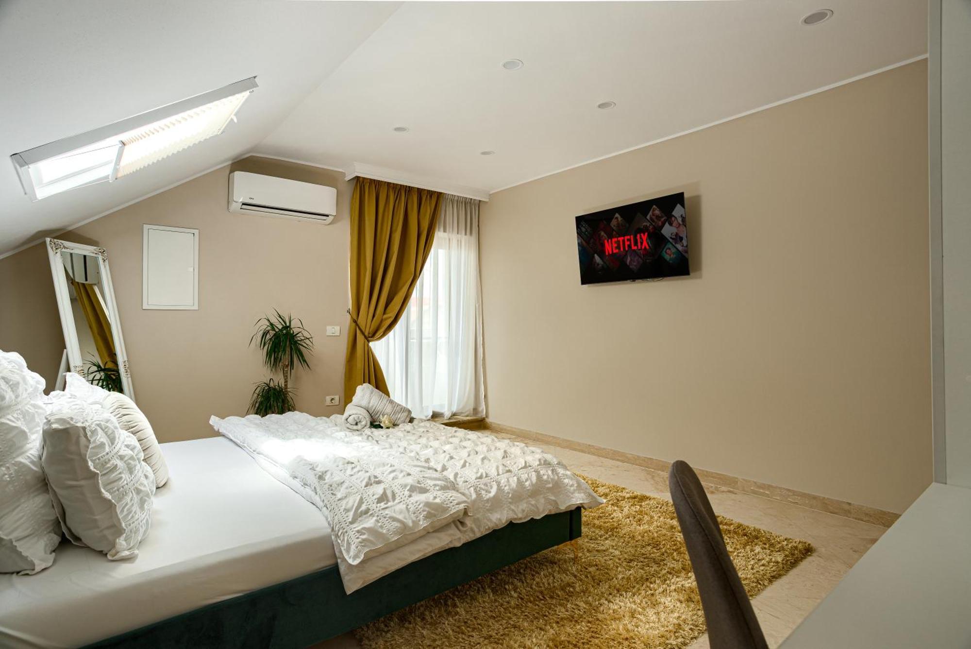 Sika Palladium Garden & Spa Central Apartment อาราด ภายนอก รูปภาพ